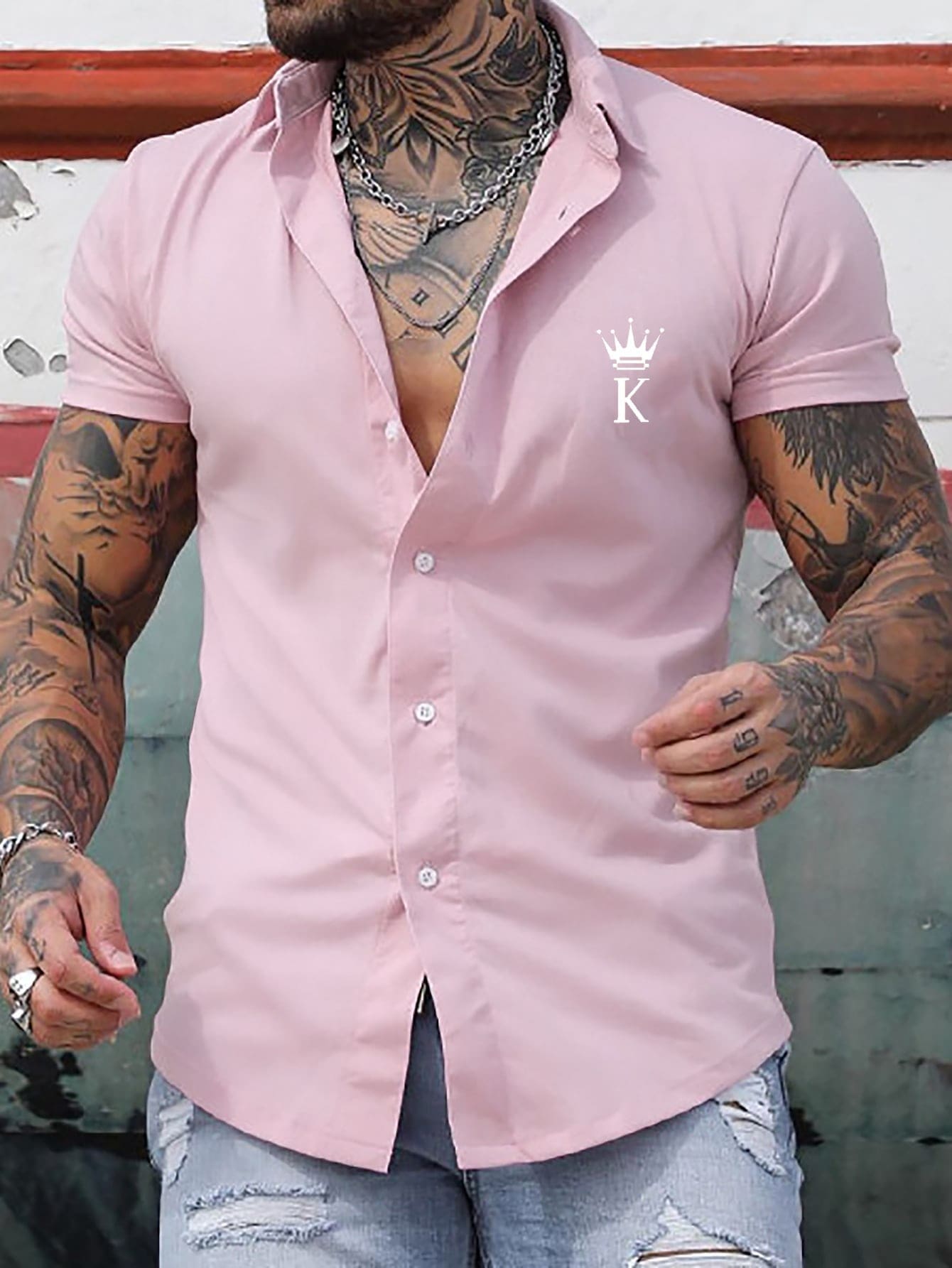 1 pieza Camisa con estampado de corona y letra - Imagen 1
