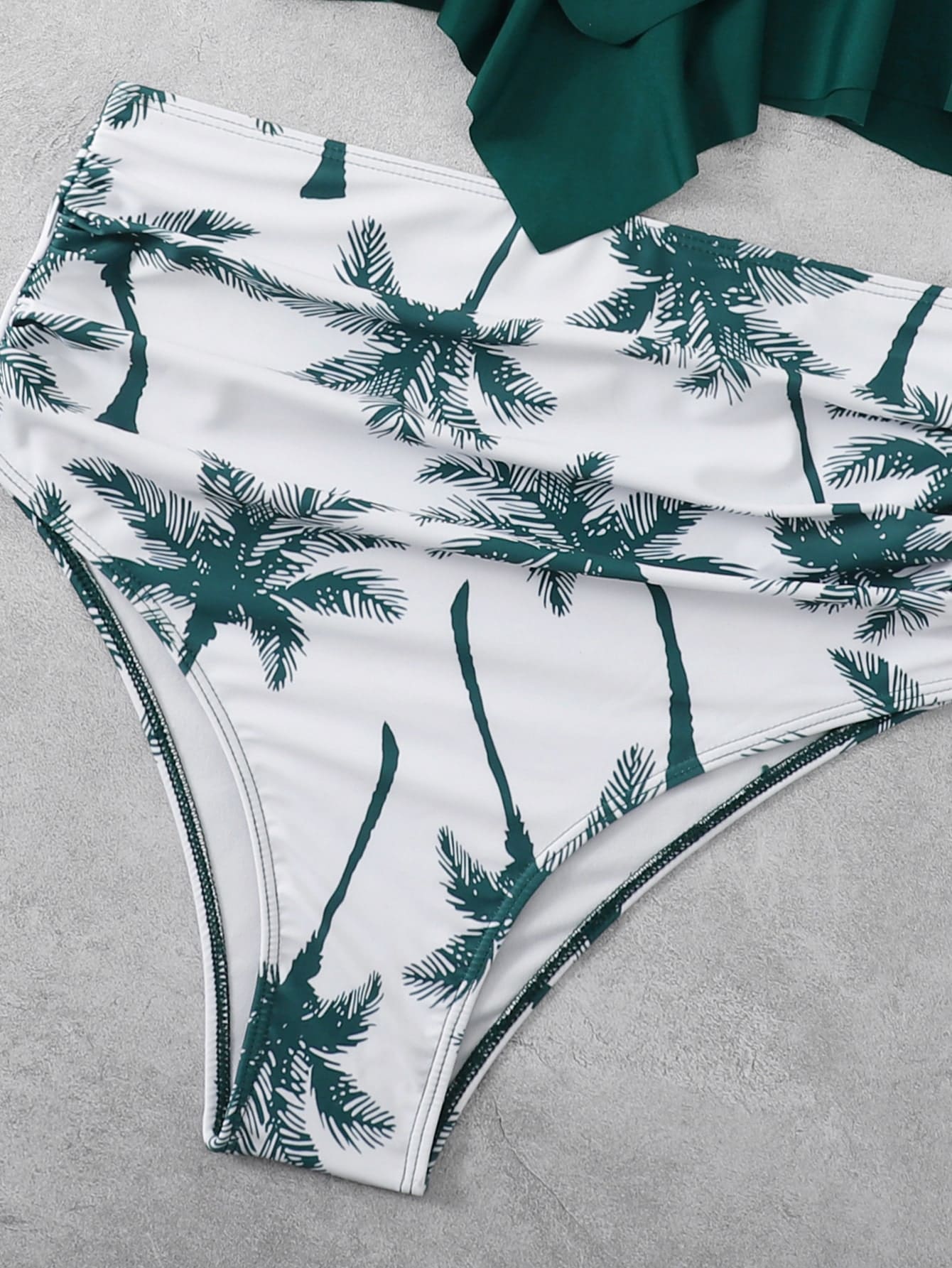 Bañador bikini con estampado tropical bajo hanky fruncido de talle alto - Imagen 4
