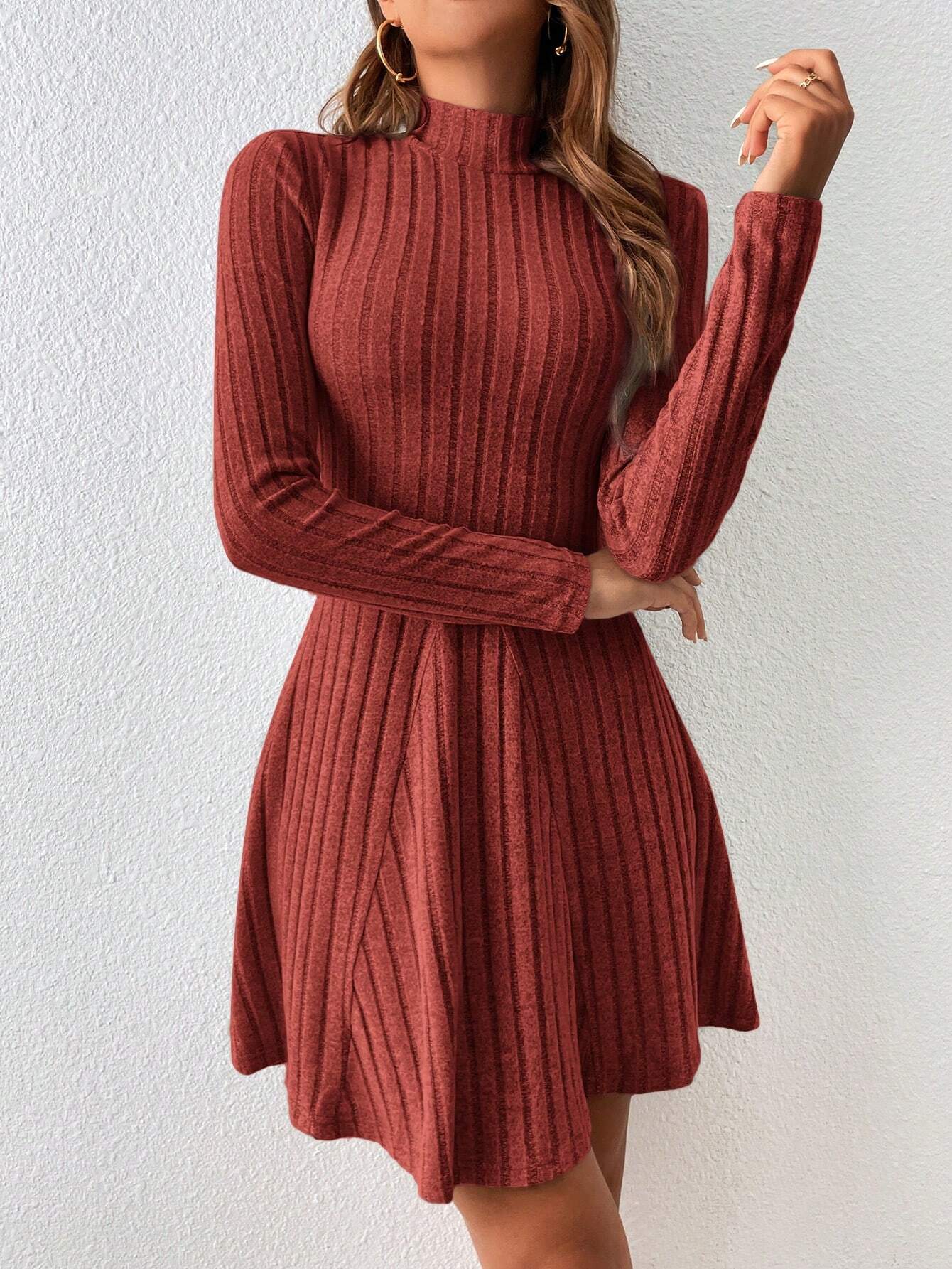 Frenchy Vestido acampanado de punto acanalado con cuello simulado - Imagen 3