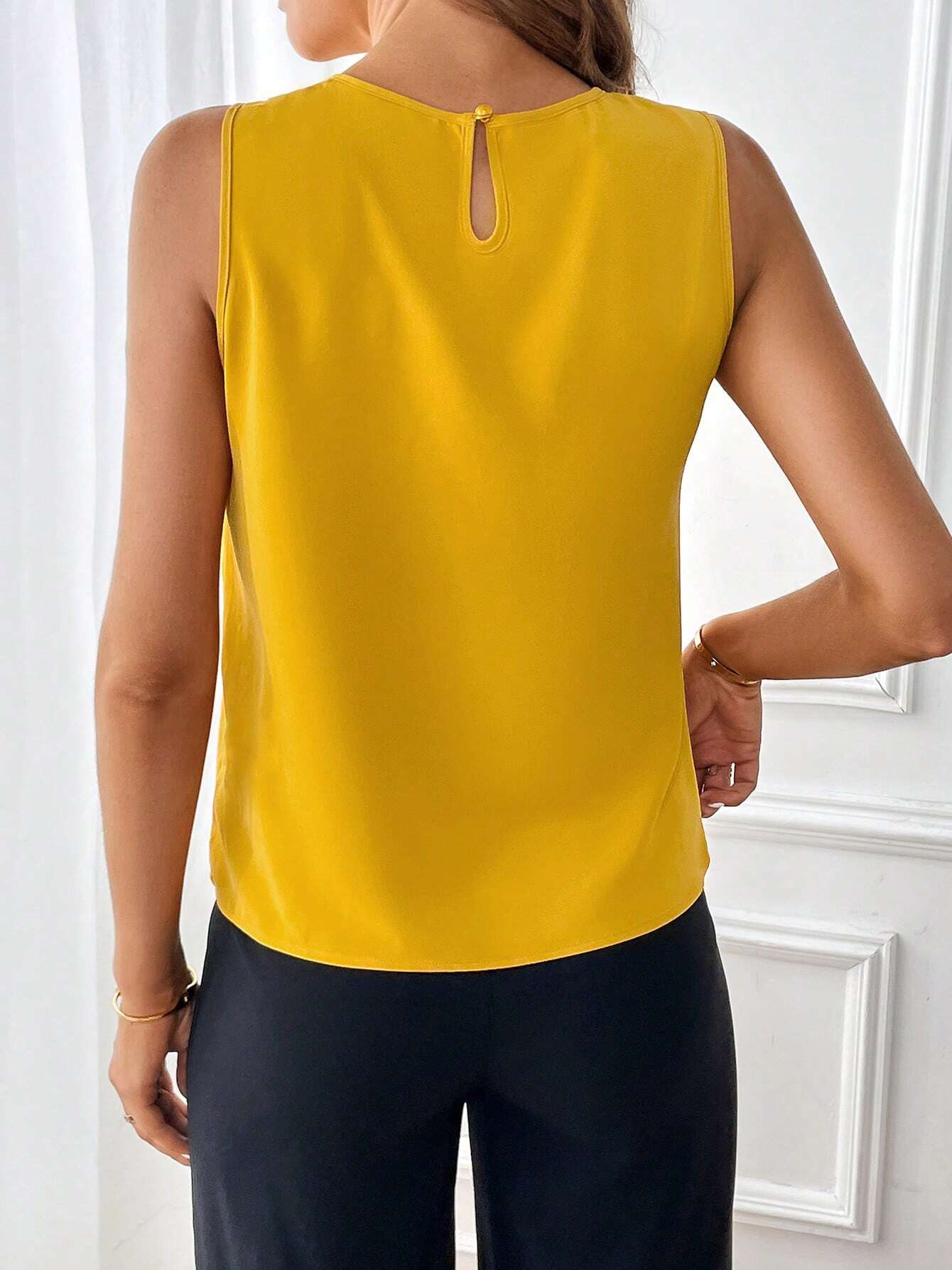 Camisa sin manga unicolor con diseño de fruncido - Imagen 3