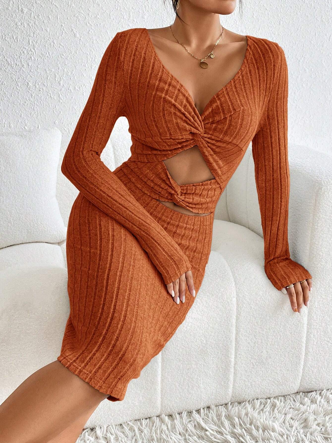 Vestido de punto ajustado elegante - Imagen 5
