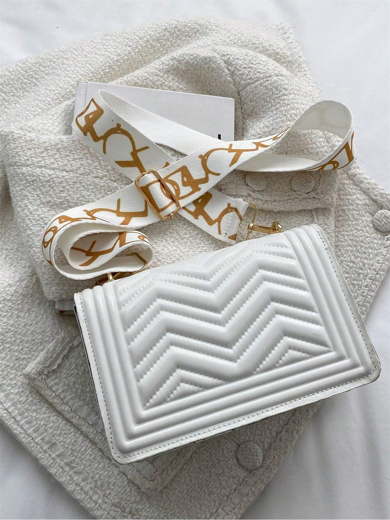 1 Bolsa Cruzada De Hilo Blanco Con Decoración De Cadena De Moda, Perfecta Para El Uso Diario De Mujeres - Imagen 5