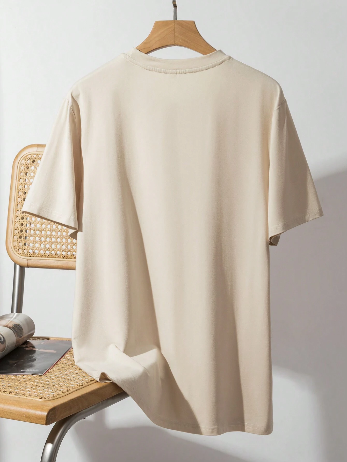Camiseta casual de manga corta de unicolor para hombre - Imagen 2