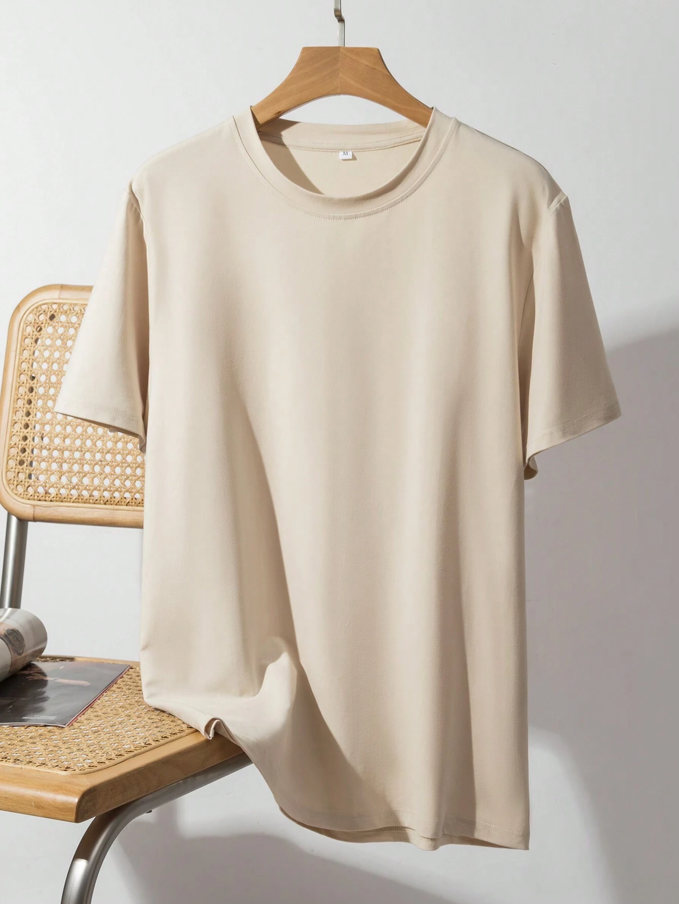 Camiseta casual de manga corta de unicolor para hombre - Imagen 4
