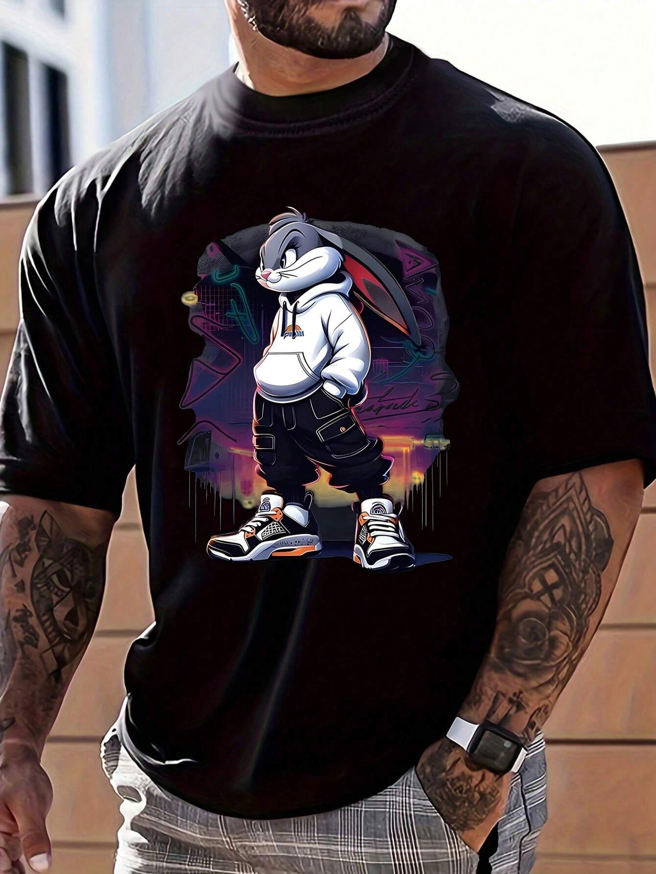 Camiseta_casual_diaria_popular_de_manga_corta_cuello_redondo_estampado_de_conejo_dominante_de_moda_para_hombres__SHEIN_USA_main_0 Camiseta casual de manga corta, cuello redondo, estampado de conejo - Imagen 1