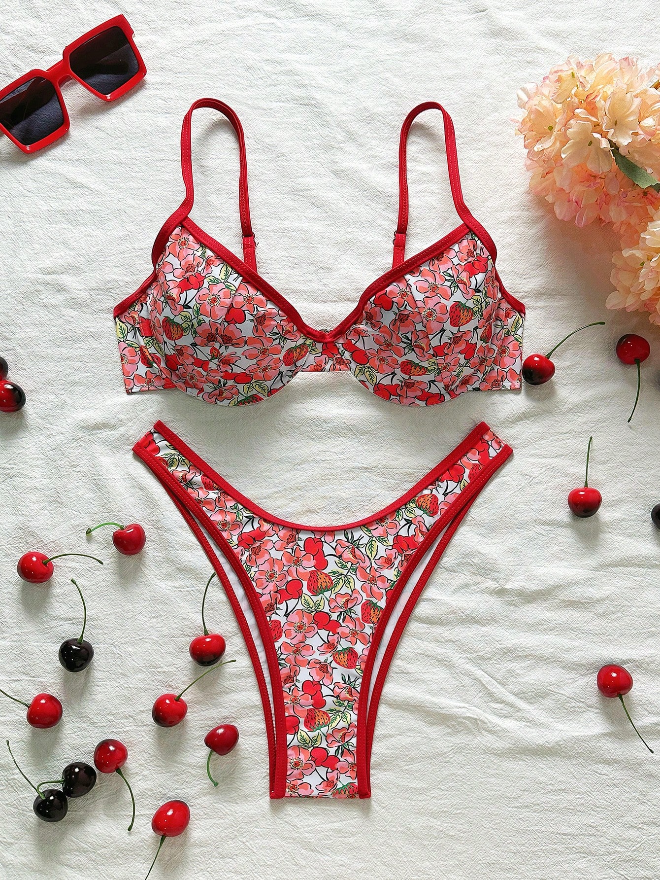 Swim SXY Conjuntos de playa de verano para mujeres: Bikini de 2 piezas con estampado de cerezas y fresas, con tirantes halter, en color rosa lindo - Imagen 3